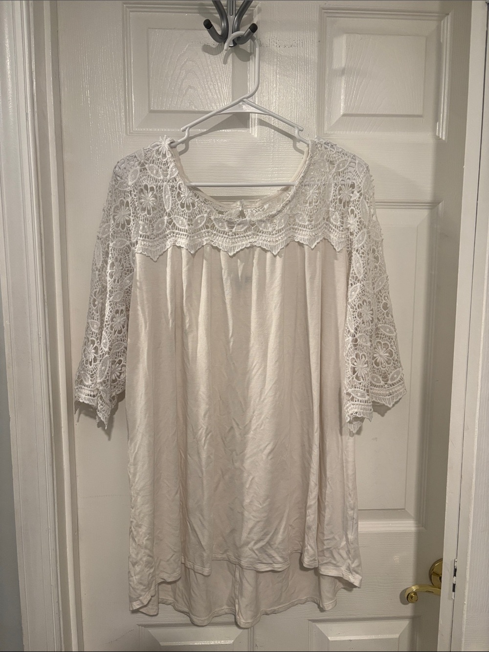 Kate & Mallory Off White Lace Yoke Blouse